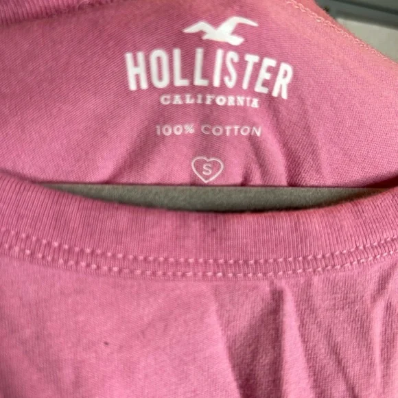 Hollister Pink Graphic Cropped Tee - Picture 2 of 3